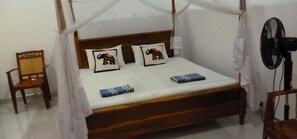 Schallisolierte Zimmer, kostenloses WLAN, Bettwäsche