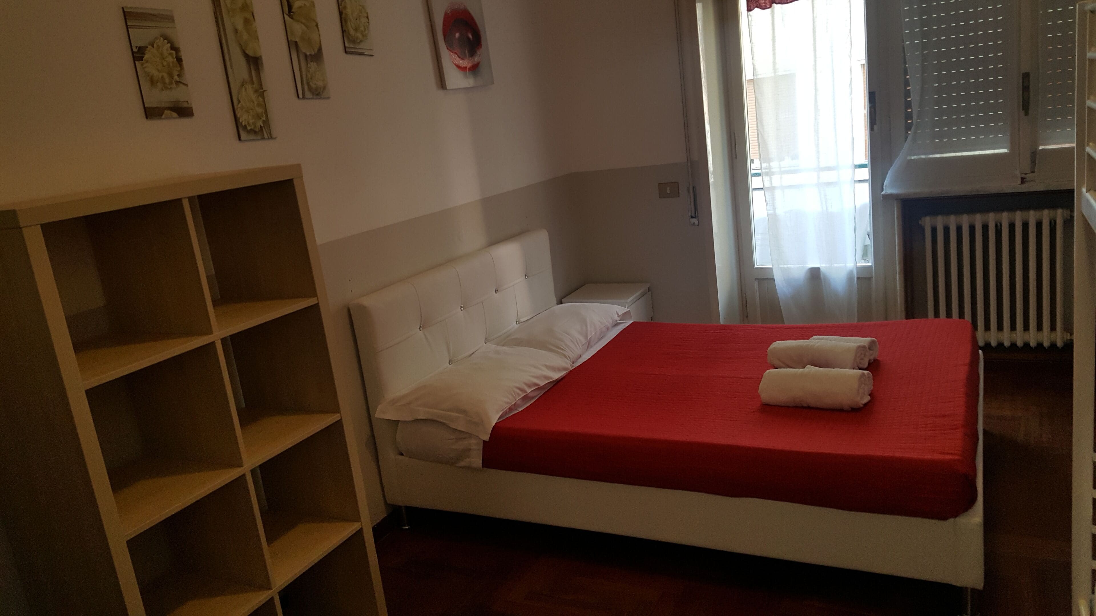 Habitación cuádruple, balcón | Decoración individual, mobiliario individual, escritorio y wifi gratis