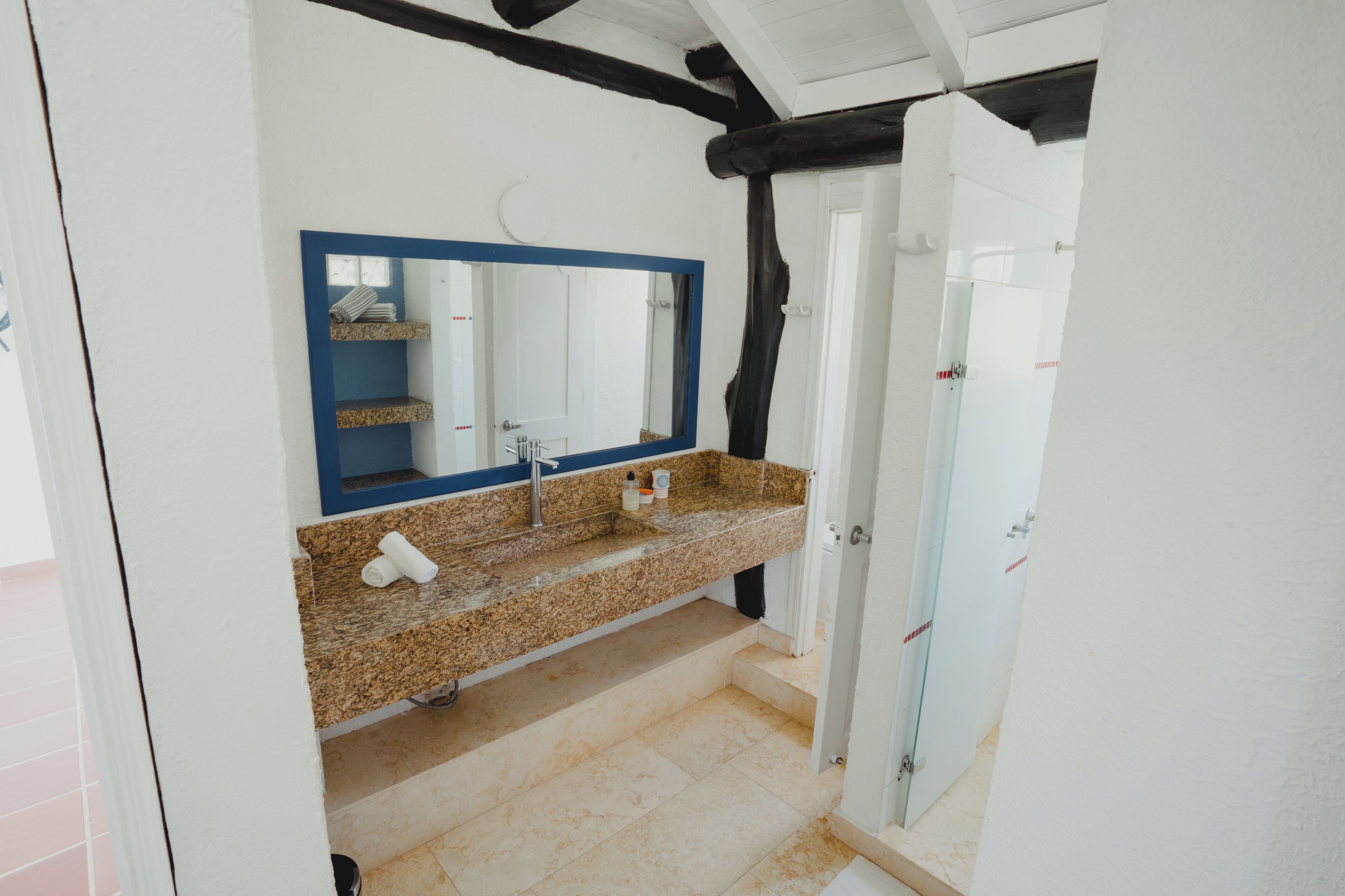 superior double room | bathroom | shower, free toiletries, towels