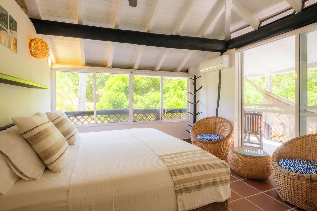 Habitación doble superior | Caja fuerte, wifi gratis, ropa de cama