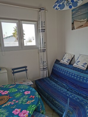 2 habitaciones, tabla de planchar con plancha y wifi 