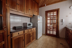 Apartment | Private kitchen | Fridge, microwave, oven, stovetop - Casa Jainen (Ushuaia)