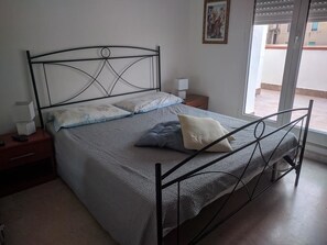 Doppelzimmer | Zimmersafe, schallisolierte Zimmer, kostenloses WLAN, Bettwäsche