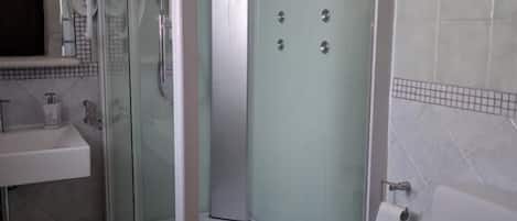 Chambre Double | Salle de bain