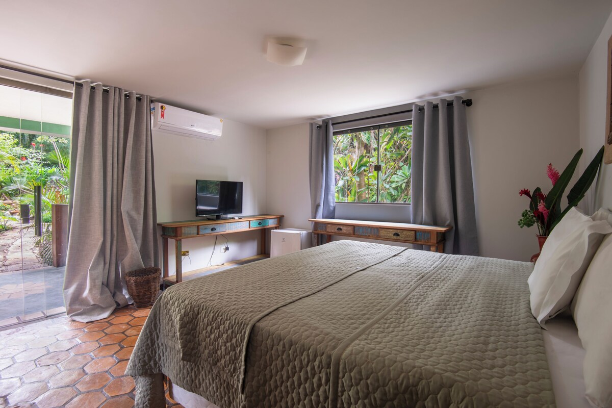 Superior Quadruple Room | Soundproofing, WiFi (free), bed sheets