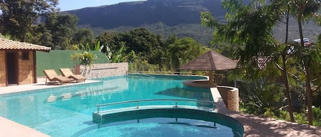 Piscine extérieure