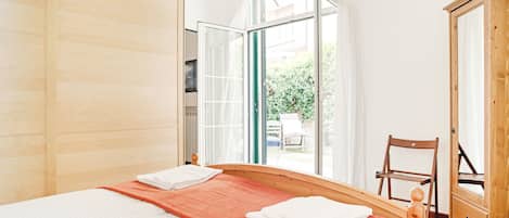 Apartment, 1 Bedroom | 1 bedroom, iron/ironing board, free WiFi, bed sheets