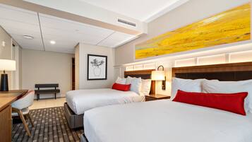 Hypoallergeen beddengoed, een bureau, een strijkplank/strijkijzer