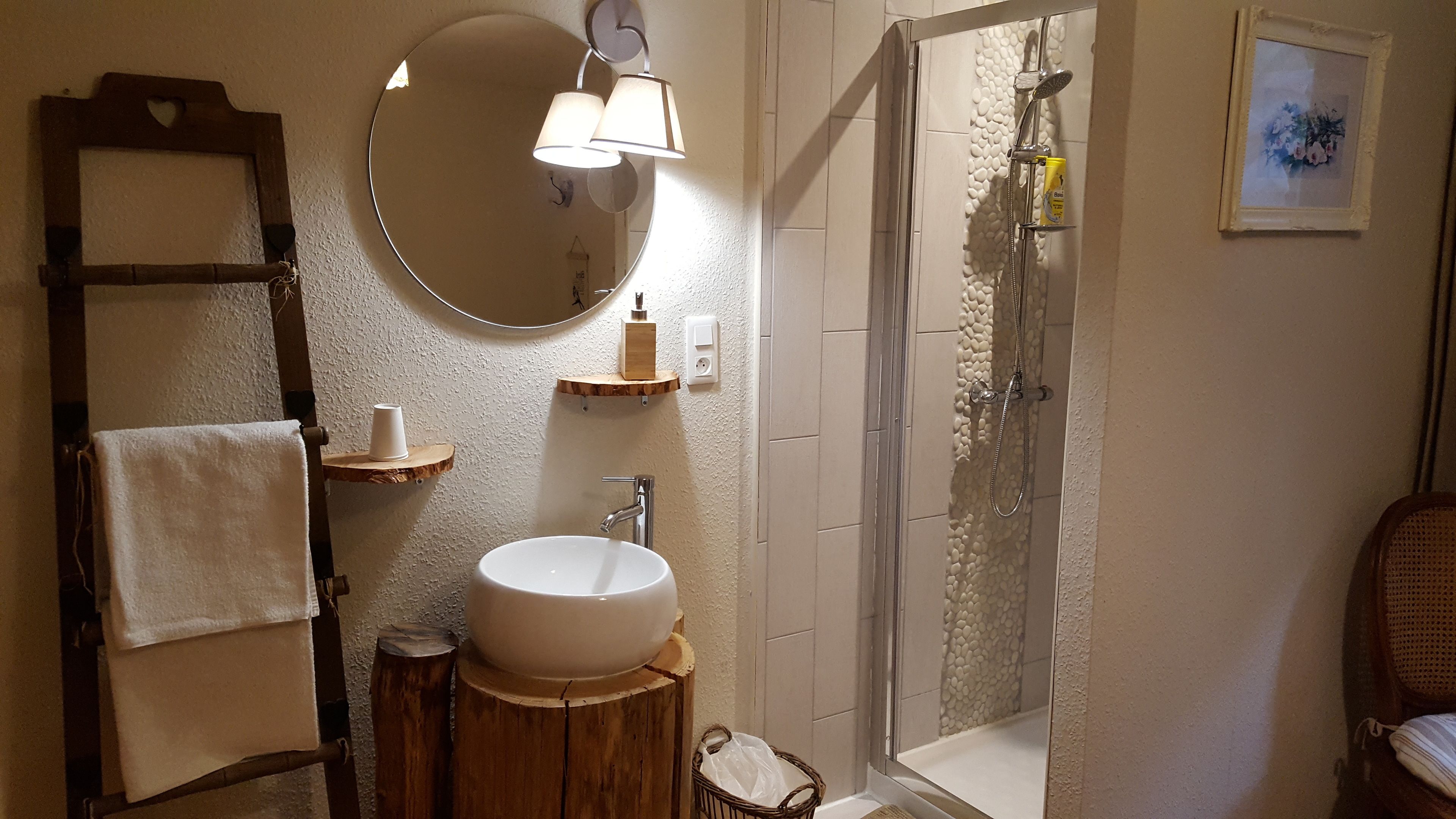 Double Room (Nature) | Bathroom | Free toiletries, hair dryer, towels
