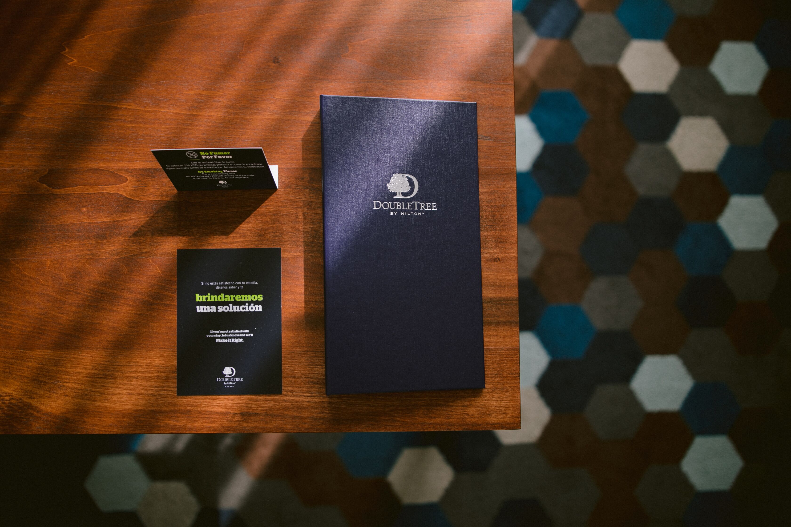 room, 1 king bed, accessible (roll-in shower) | room amenity