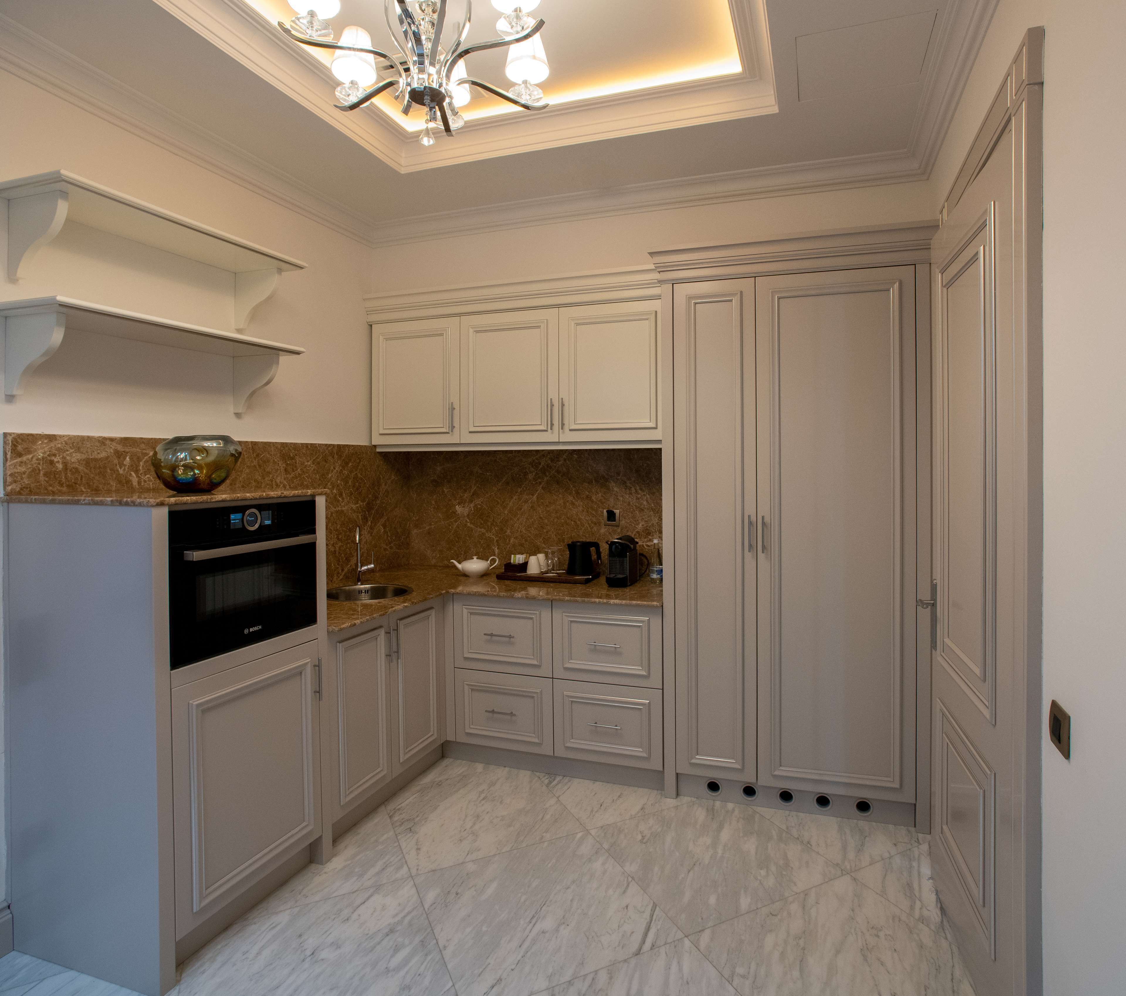 presidential suite (english) | private kitchen | espresso maker, coffee/tea maker, electric kettle, high chair