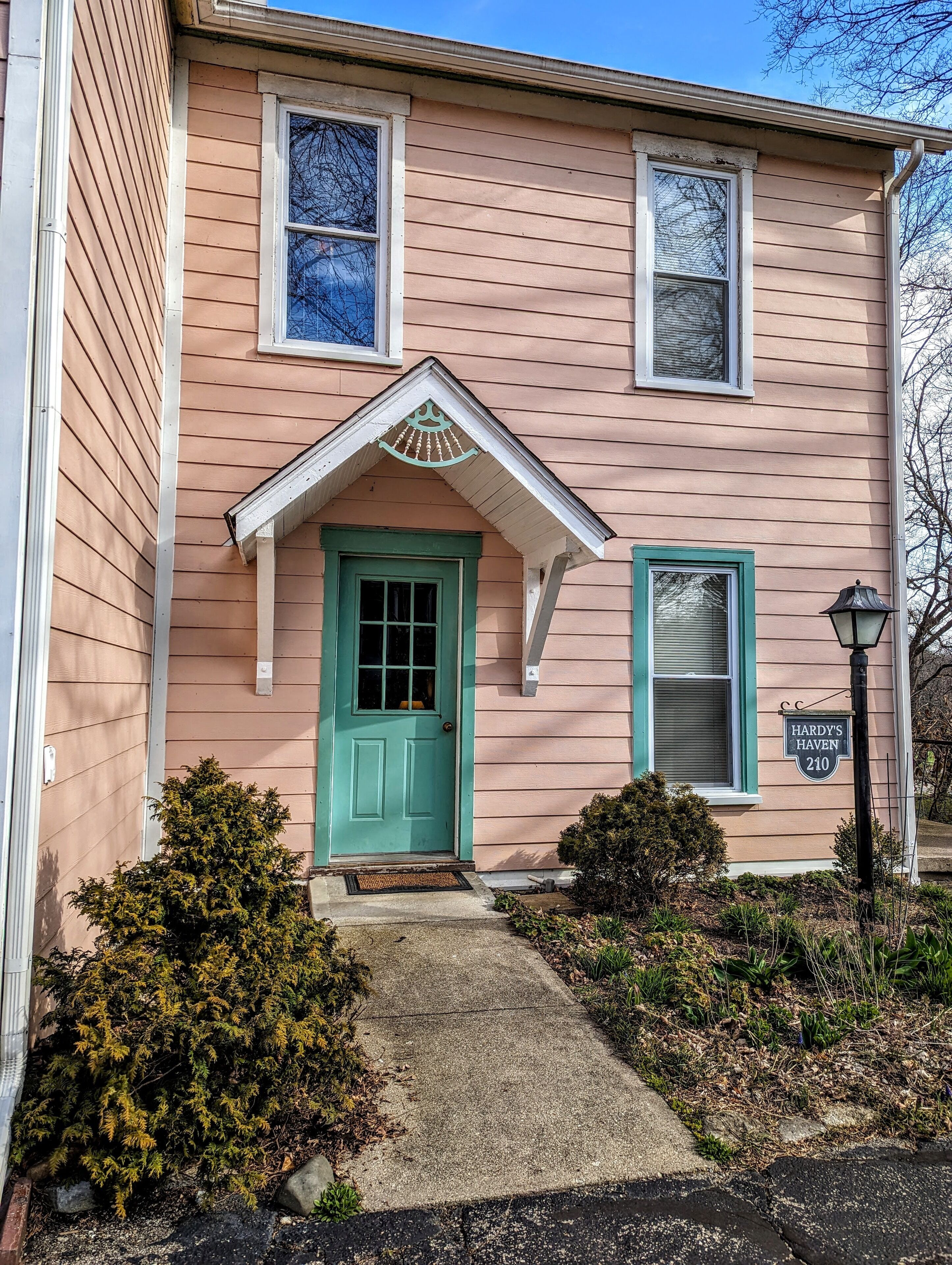 Five room suite designed for comfort and relaxing well located near downtown