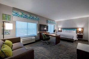 ملاءات للفراش لا تسبب الحساسية ومكتب ومساحة عمل للكمبيوتر المحمول