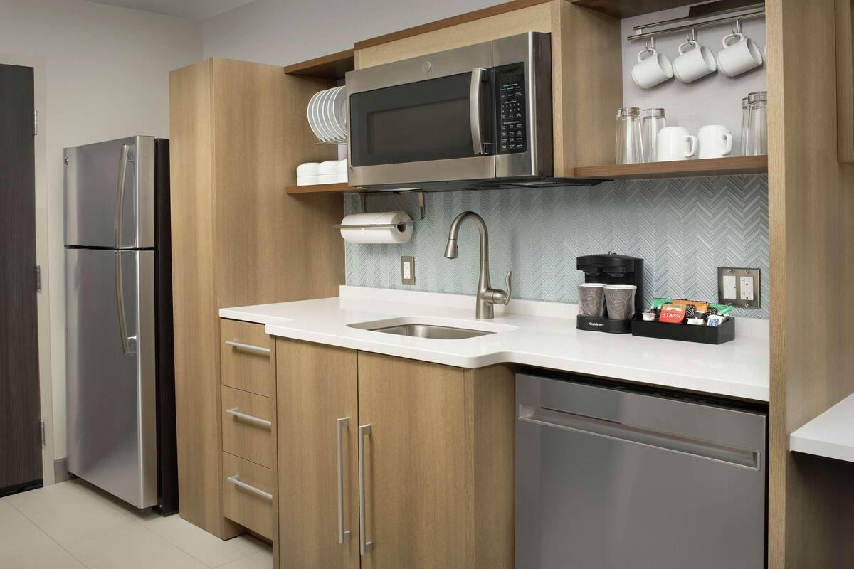 Cucina privata | Macchina per tè/caffè, frigorifero con congelatore, microonde