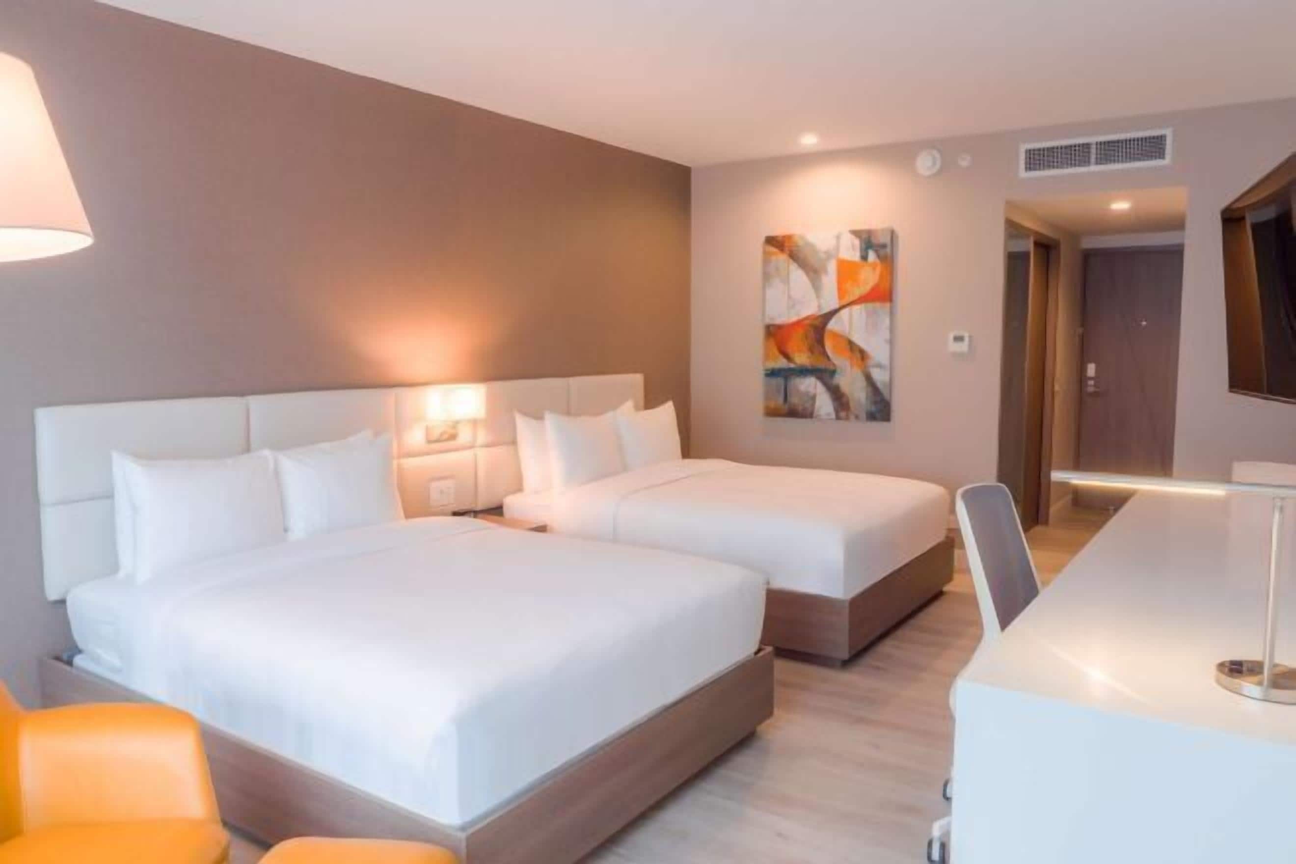 Minibar, coffres-forts dans les chambres, décoration personnalisée