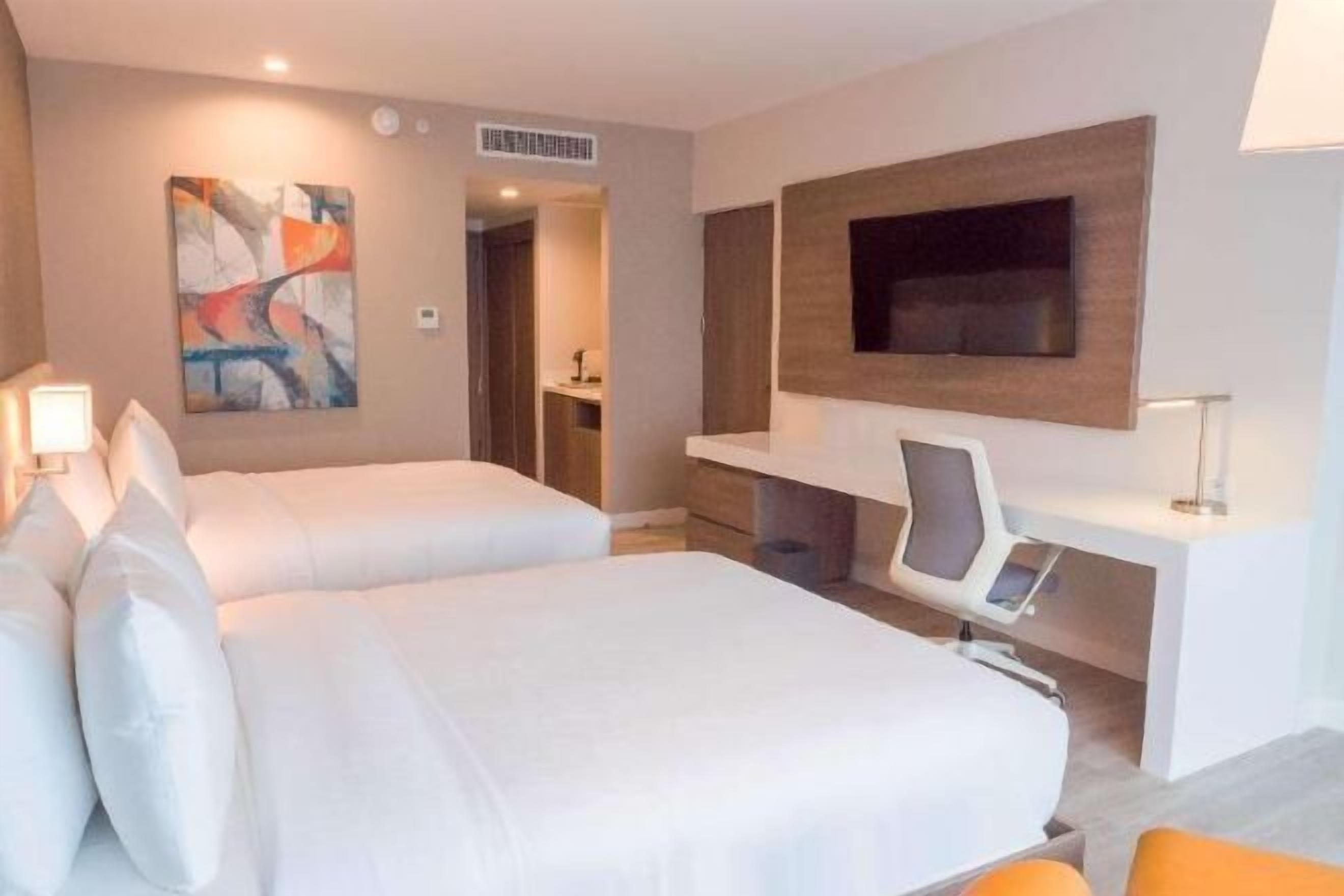 Minibar, coffres-forts dans les chambres, décoration personnalisée