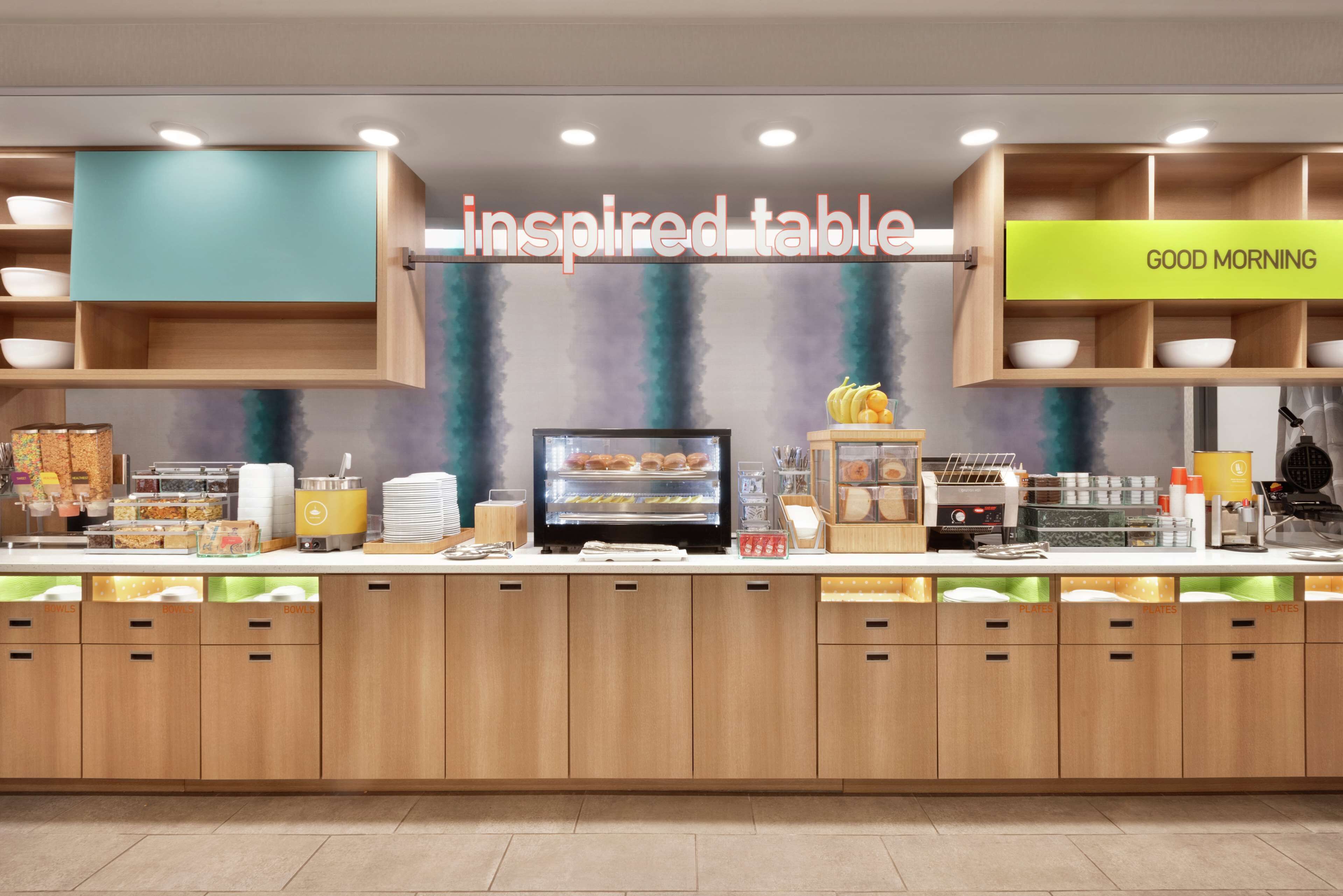 free daily continental breakfast