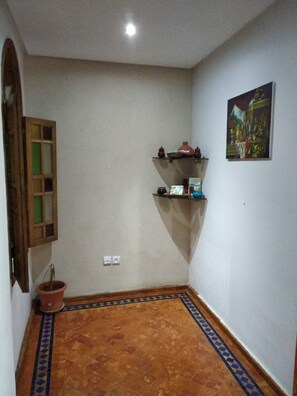 Interior - Kayezer (Rabat)