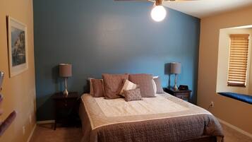 3 bedrooms, iron/ironing board, WiFi, bed sheets