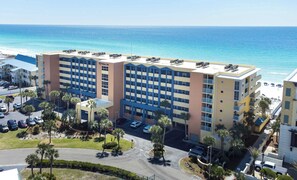 Exterior - Pelican Isle 101/🌊Gulf Front/ 🏖️Beach Service (Fort Walton Beach)