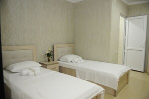 1 bedroom, WiFi, bed sheets - Pomegranate - Double room 1 (Kutaisi)