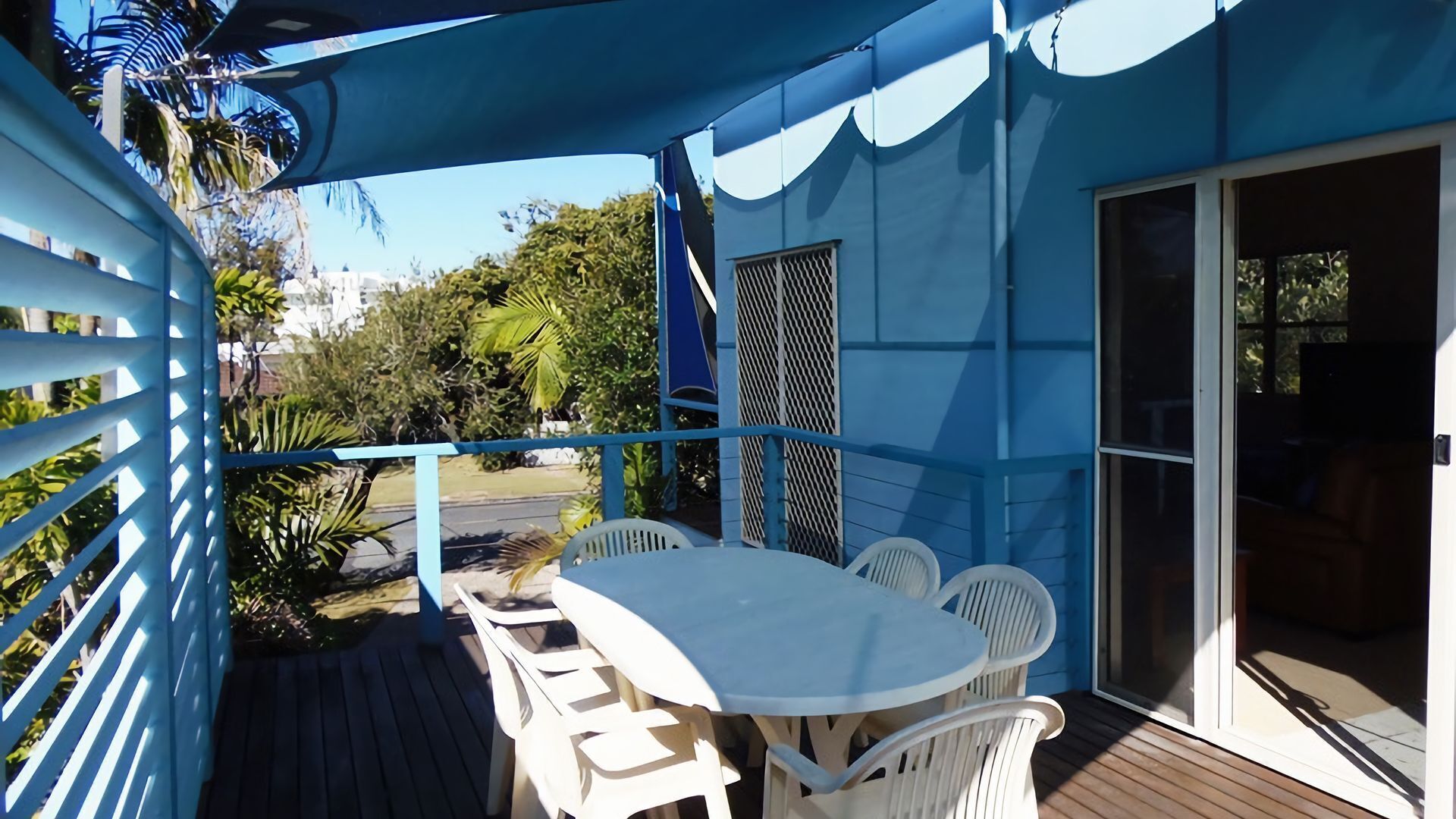 COOLAMAINE 2 - Rainbow Beach. Easy walk to beach and shops. — image 9