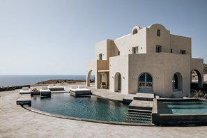 Piscine extérieure, piscine chauffée