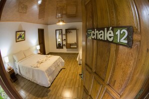 Minibar, caja de seguridad en la habitación, escritorio y wifi gratis 