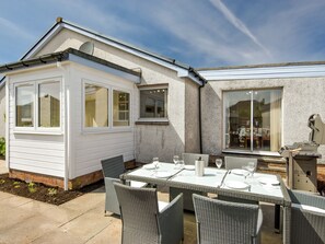 Outdoor dining - This lovely detached cottage is conveniently set all on one level. (Comrie, near Crieff)