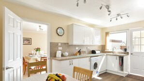 Unclassified image, 4 of 23, button - This lovely detached cottage is conveniently set all on one level. (Comrie, near Crieff)
