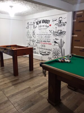 Games room - Beautiful large house facing the big beach !!! (Praia Grande)