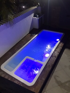 Pool - Beautiful large house facing the big beach !!! (Praia Grande)