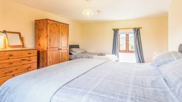 3 Schlafzimmer, kostenloses WLAN, Bettwäsche