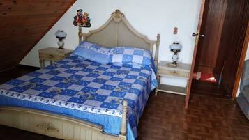 3 soverom, skrivebord, wi-fi (inkludert) og sengetøy