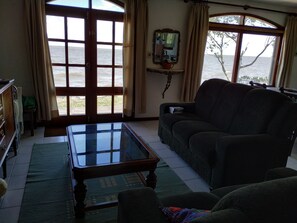 Smart TV, fireplace, video games, stereo - BEACH VIEW, Lake Merin, URUGUAY. (Lago Merín)