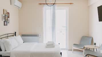 1 chambre, fer et planche à repasser, Wi-Fi, literie fournie