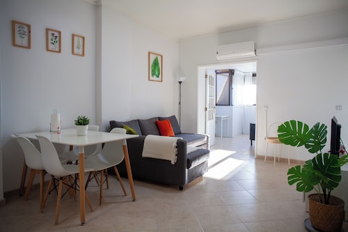 Just4uApartment 2 - Near Lisbon & Beach - With AC
