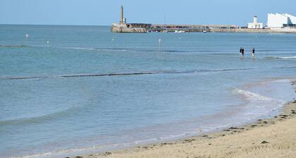1 bedroom accommodation in Herne Common, near Herne Bay