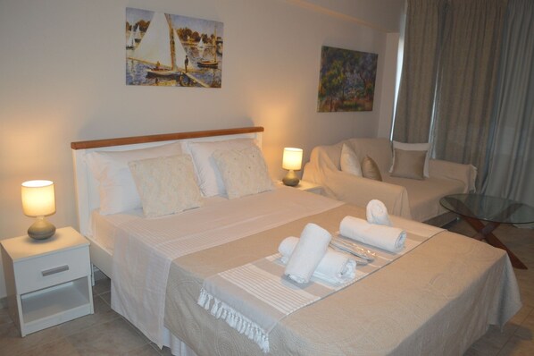 1 bedroom, iron/ironing board, WiFi, bed sheets