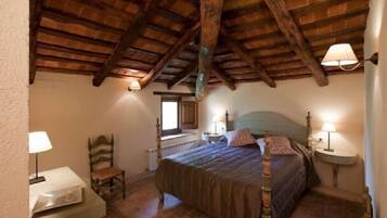 8 chambres, Wi-Fi, draps fournis