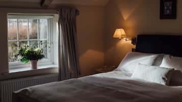 3 bedrooms, iron/ironing board, travel crib, free WiFi