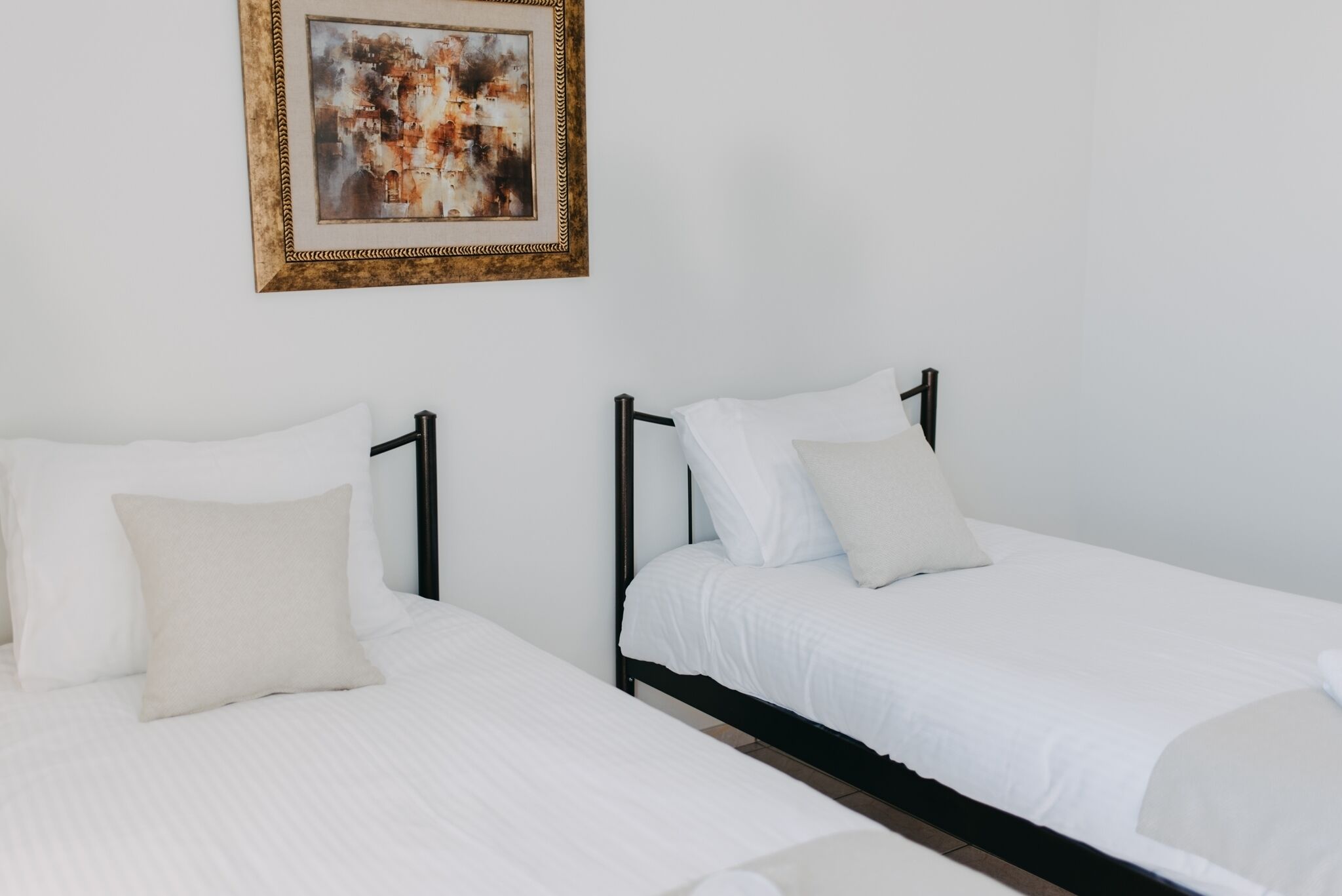 1 soverom, skrivebord, strykejern/-brett og wi-fi