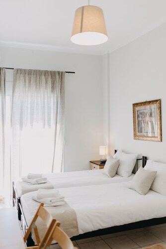 Best House, Town View Apartment, Gounari, Patra