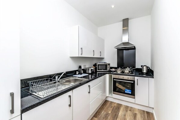 Fridge, microwave, oven, stovetop