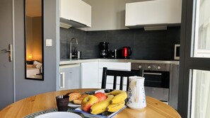 Frigorifero, microonde, forno, lavastoviglie