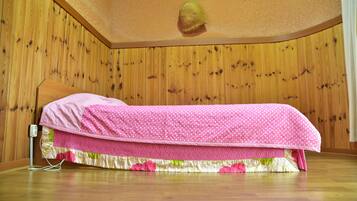 Family House | 1 bedroom, soundproofing, free WiFi