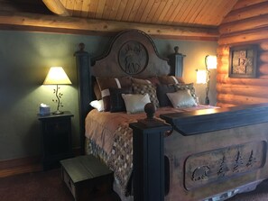 3 bedrooms, iron/ironing board, travel cot, free WiFi