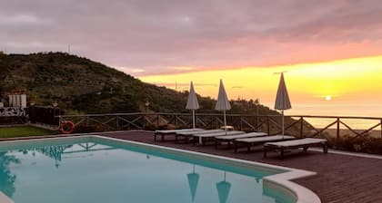 Villa Tecla with pool and sea view