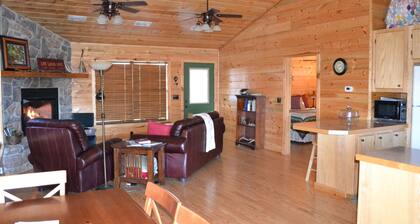 Private, secluded cabin