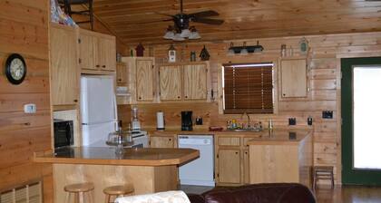 Private, secluded cabin